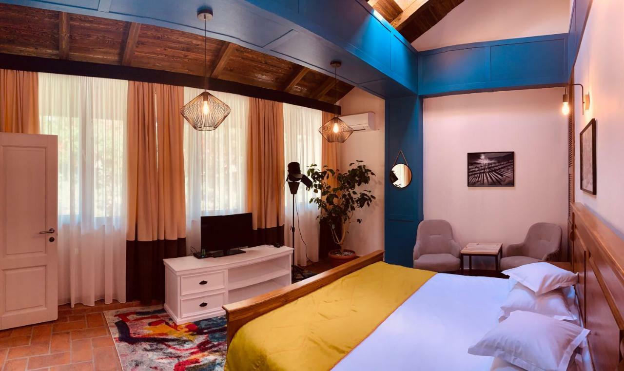 Kaban Boutique - 5Star Central Villa In Vatra Dornei Bagian luar foto