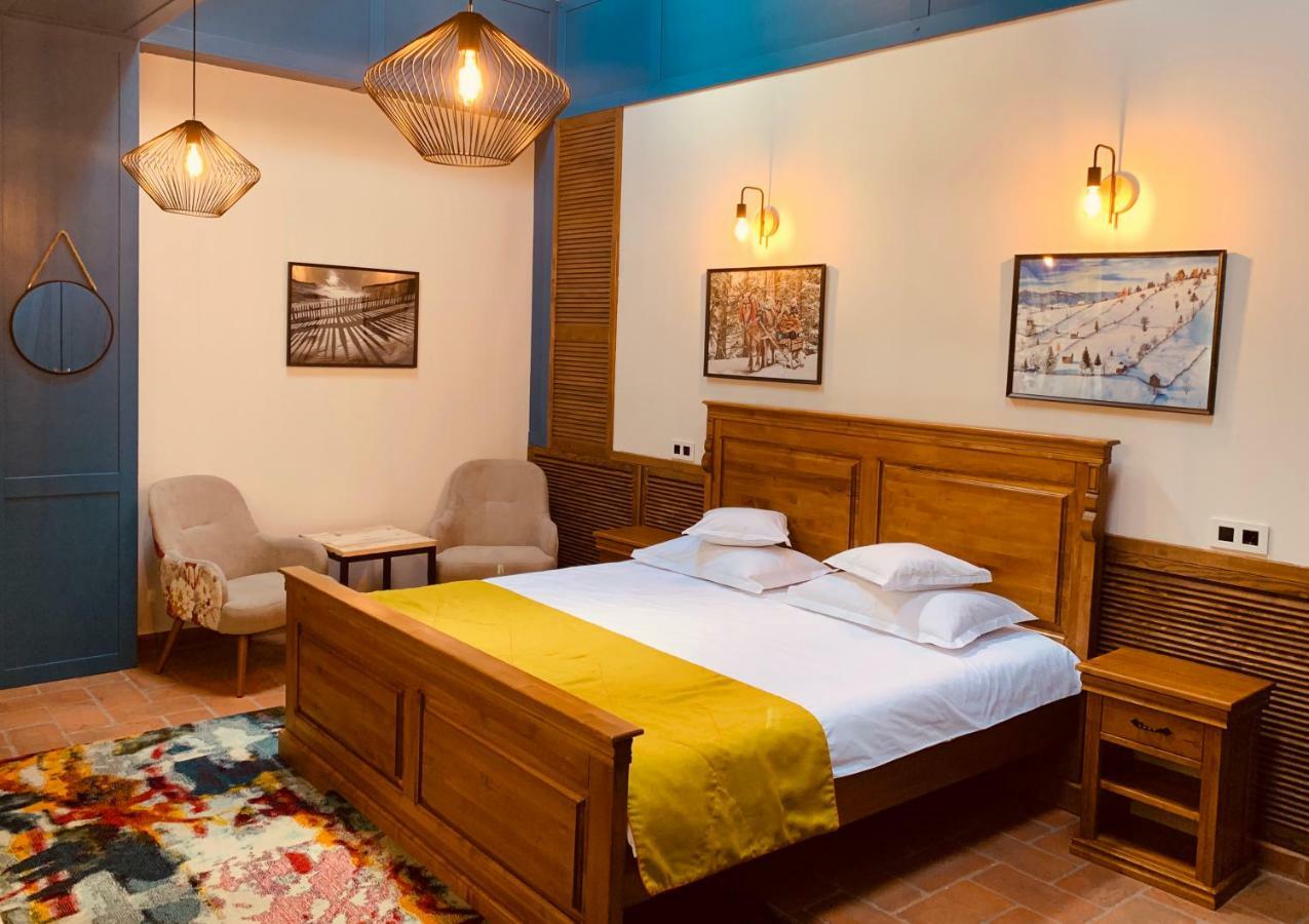 Kaban Boutique - 5Star Central Villa In Vatra Dornei Bagian luar foto